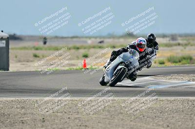 media/Apr-18-2025-TrackDaz (Fri) [[45f5874c44]]/B Group/Session 2 (Turn 7)/